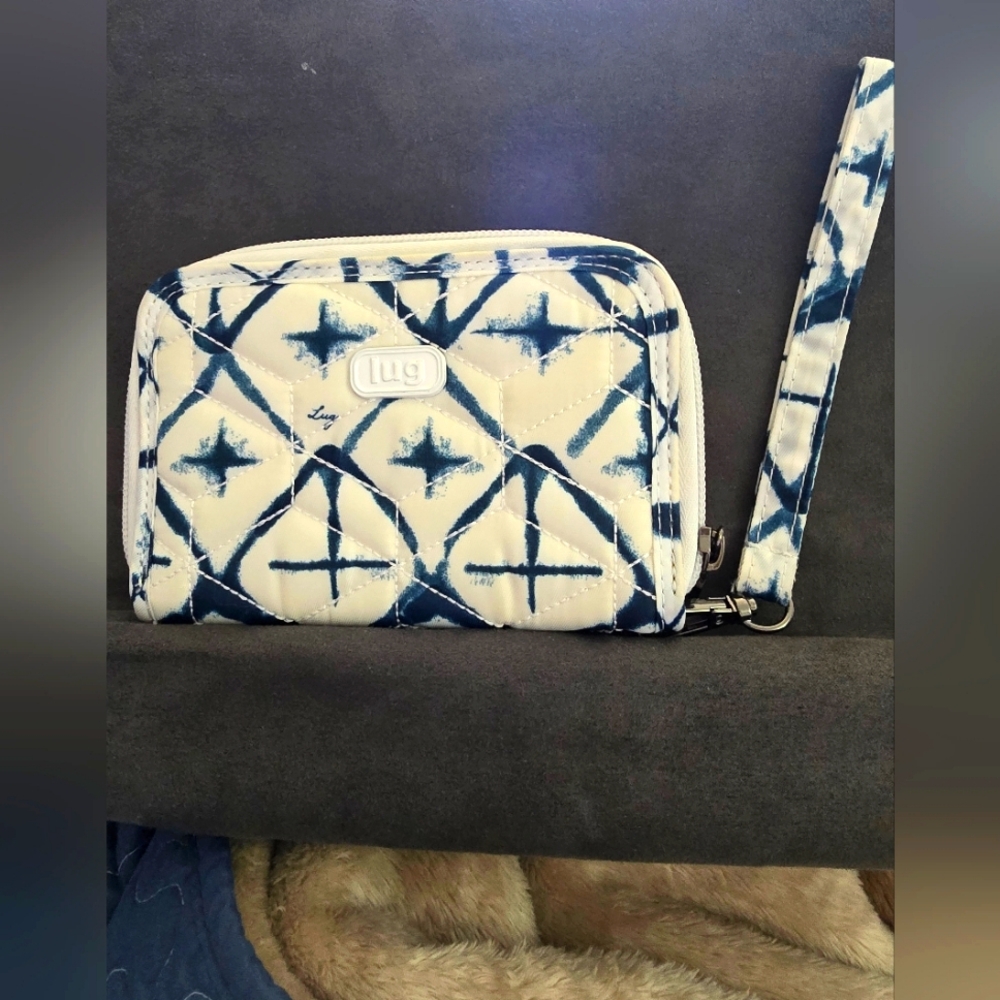 #0029 🧜♀️ EUC LUG Rodeo 3/4 Zip Wallet Rmvbl Wrist Strap 4x6x1 Sea Blue/Birds